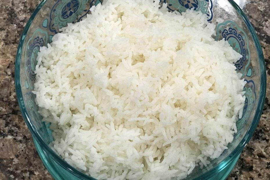 A bowl of cooked Jasmin rice