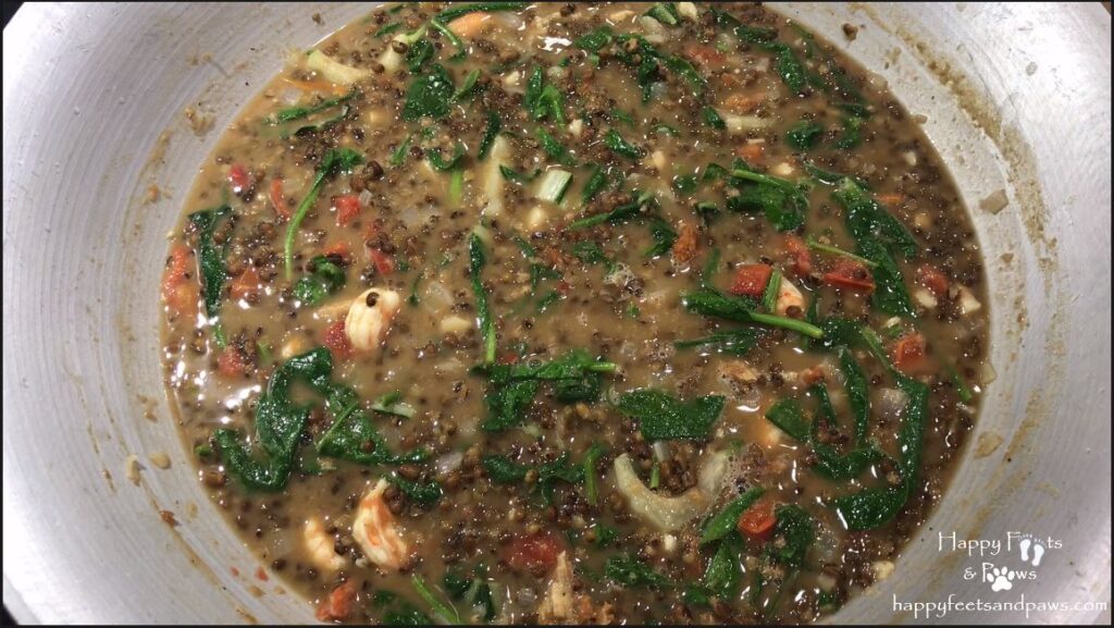 Ginisang Munggo being cooked in wok