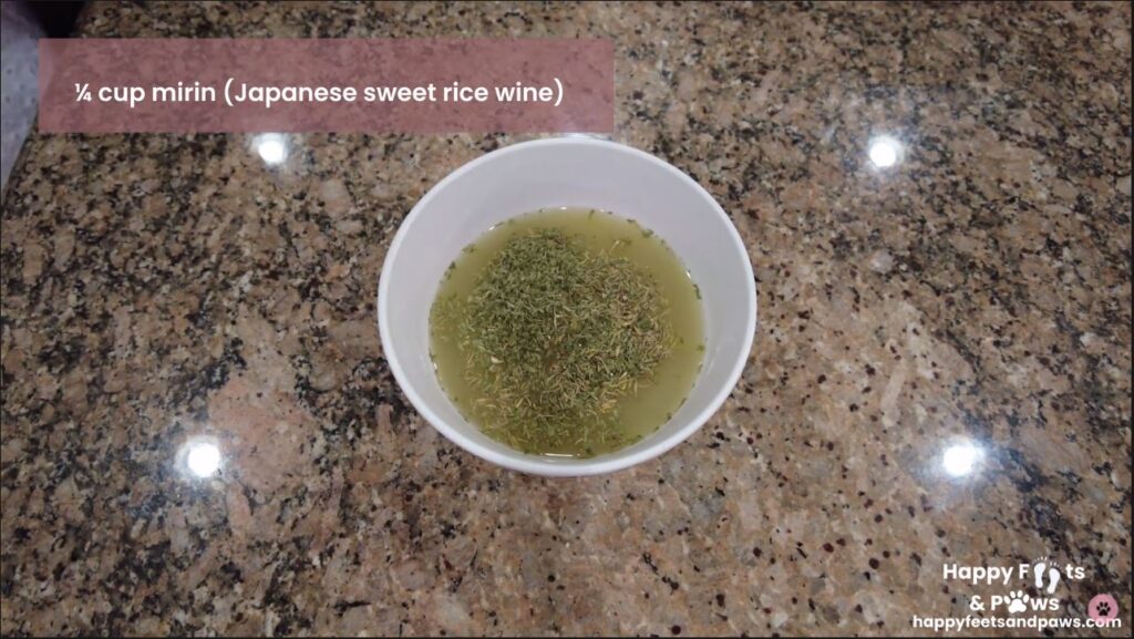 Picture of sauce in bowl with ingredients for black pepper chicken recipe
